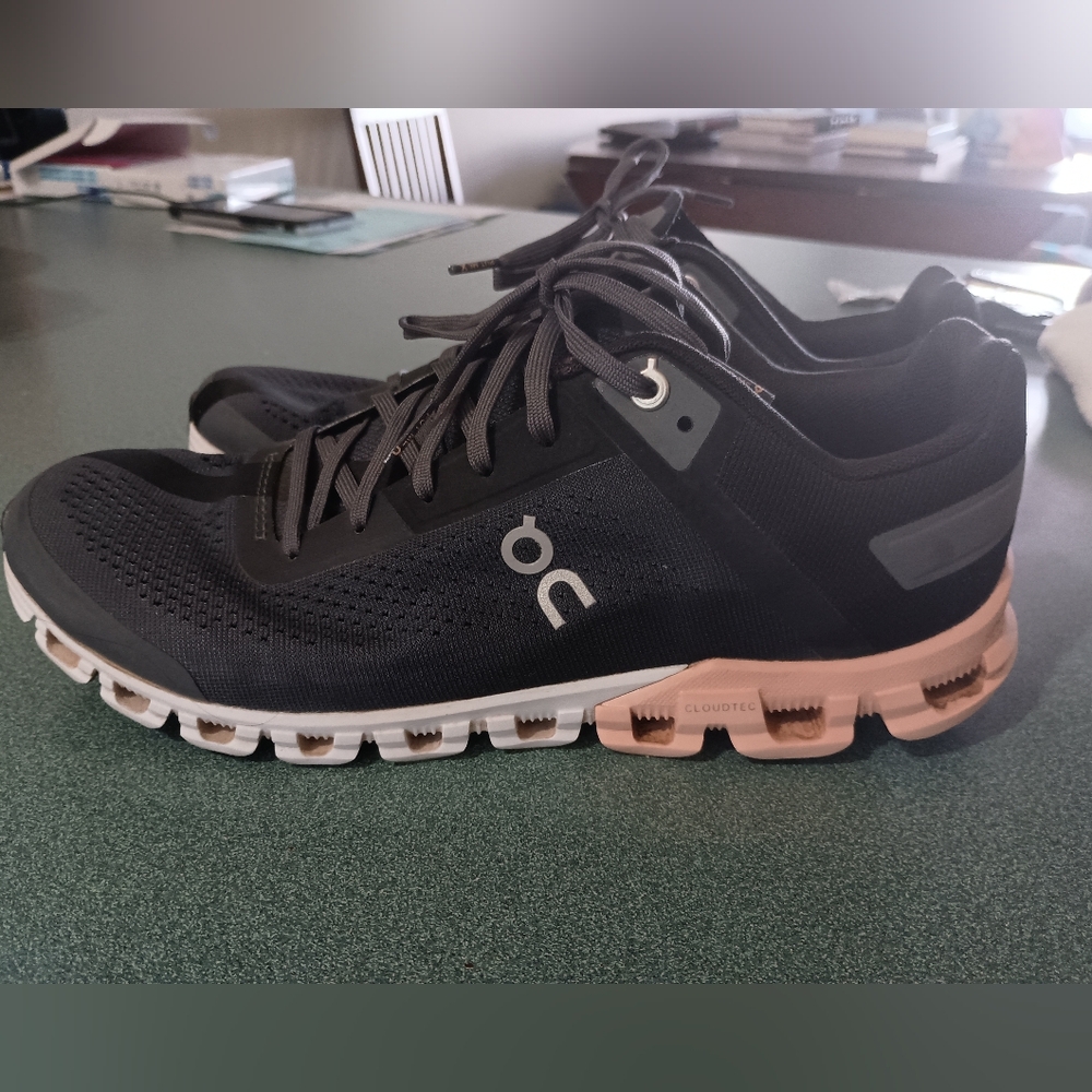 Running On Cloud shoes